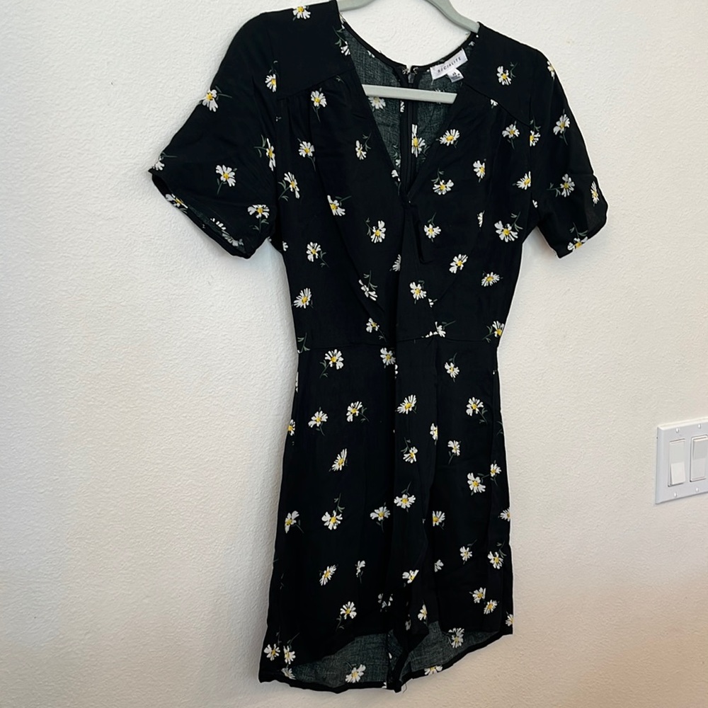 Black flower romper